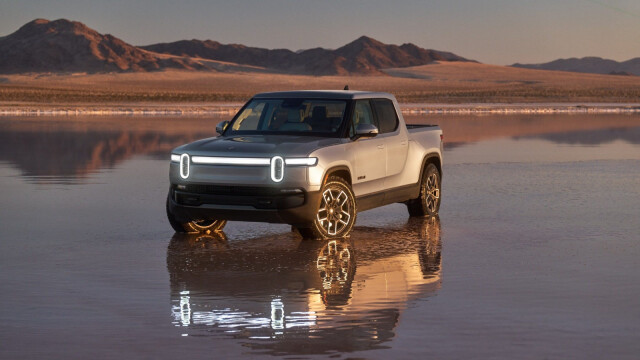 Rivian R1S