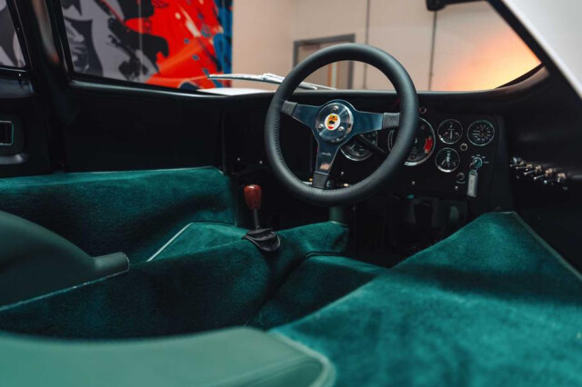 McLaren M6 GT