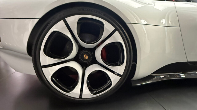 Porsche Mission S