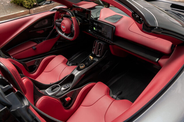 Aston Martin Valhalla
