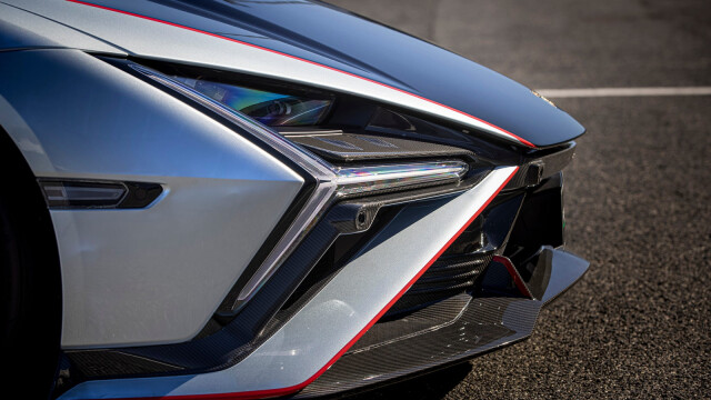 Lamborghini Revuelto