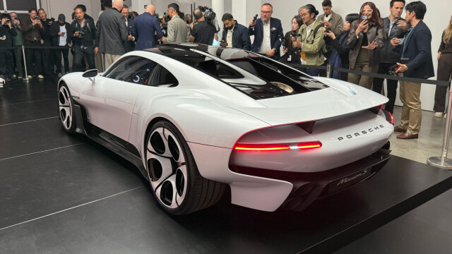 Porsche Mission S