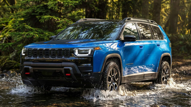 2027 Jeep Cherokee Trailhawk Gallery