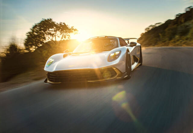 Aston Martin Valhalla