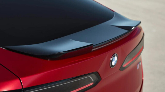 BMW iX4