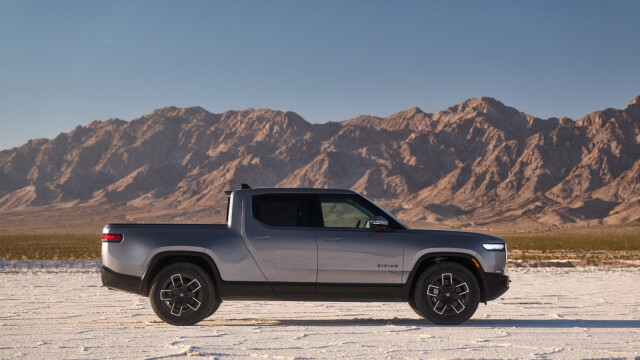 Rivian R1S