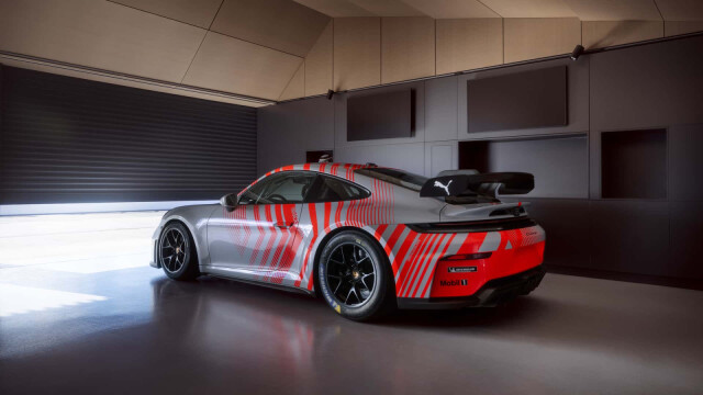 Porsche 911