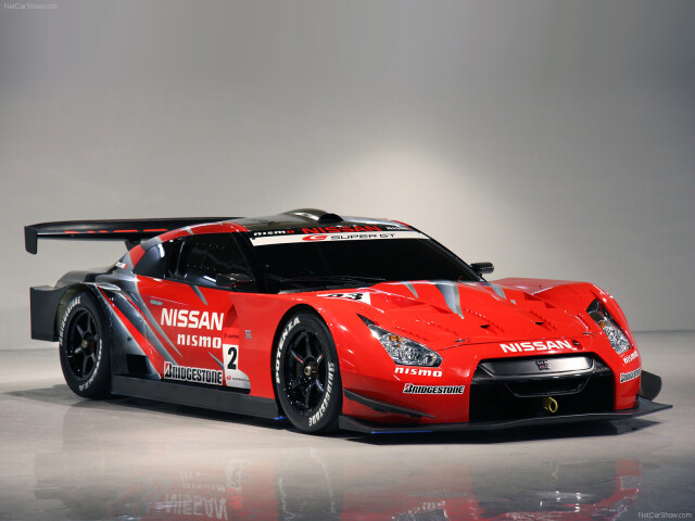 Nissan GT-R
