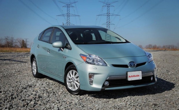 Toyota Releases 2013 Prius Plug-in MPG Trial
