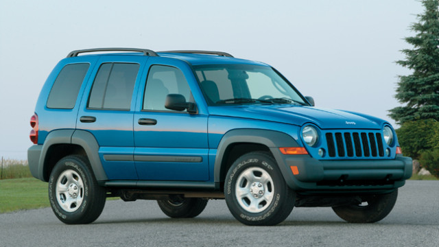 Chrysler Alters Direction, Will Return 2.7 Million Jeeps