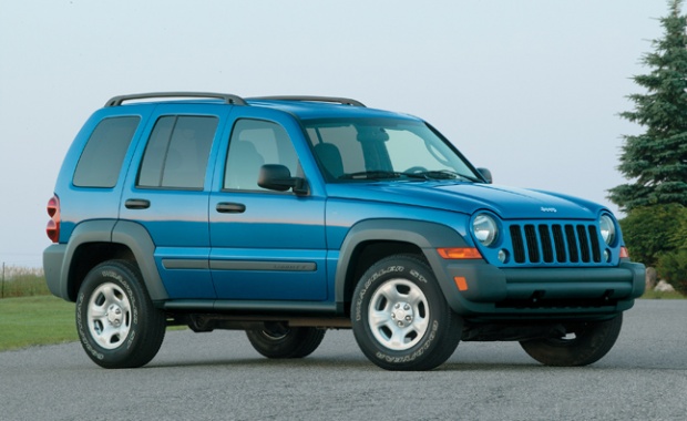 Chrysler Alters Direction, Will Return 2.7 Million Jeeps
