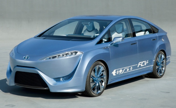 Toyota Will Release Production Fuel Cell Model at 2013 Tokyo Auto Show
