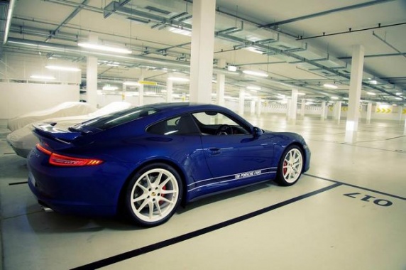 Custom Porsche 911 Marks 5 Million Facebook Followers