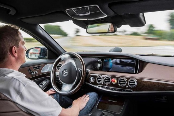 Mercedes S 500 Intelligent Drive No Chauffeur Needed