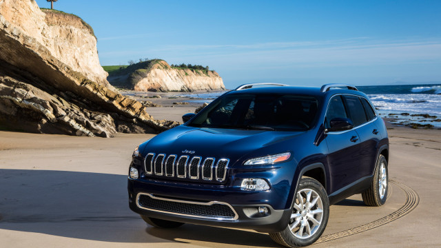 2014 Jeep Cherokee Finally Goes to Dealers