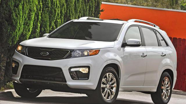 Kia Sorento Being Investigated Because of Shattered Sunroofs