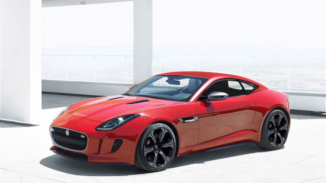 Jaguar F-Type Coupe Aims to Debut at LA Auto Show