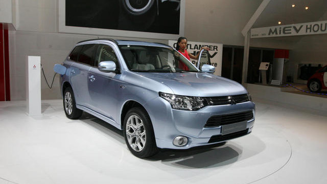 Battery Shortage Issue of Outlander PHEV by Mitsubishi