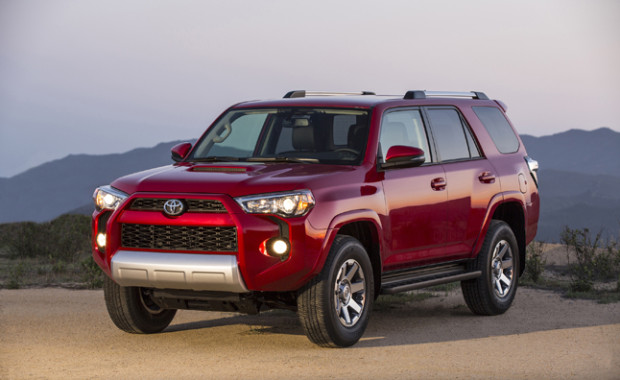 2014 Toyota 4Runner Sets Rough Style, Elegant Interior