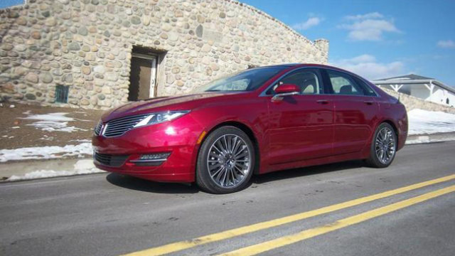 Lincoln MKZ At Last Fully Equipped at Dealers: Exec Informs