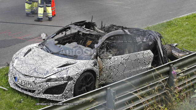 Inflammation of Acura NSX 2016 during the Test