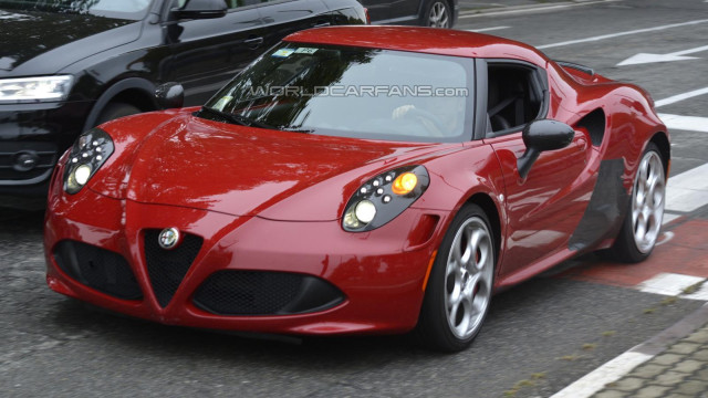 More superior Alfa Romeo 4C Quadrifoglio Verde / Stradale Appeared in the Web