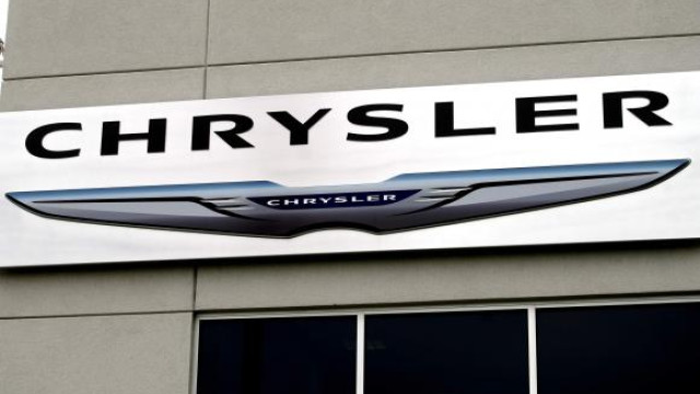 Chrysler is going to Recall 900,000 Models Because of the Risk of Catching on Fire