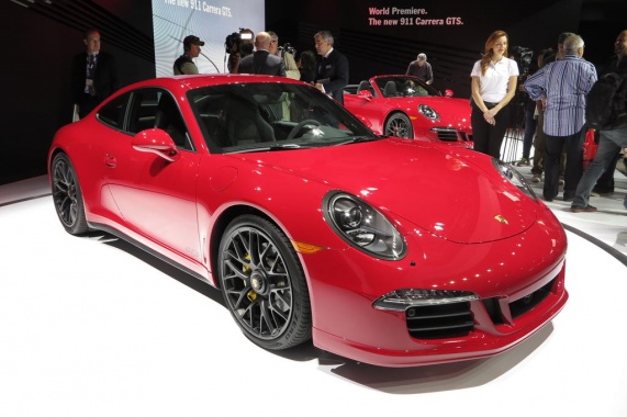 An Overview of 2015 Porsche 911 GTS and Cayenne GTS