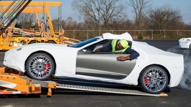 Corvette Z06 of 2015 Starts Shipping to Dealerships