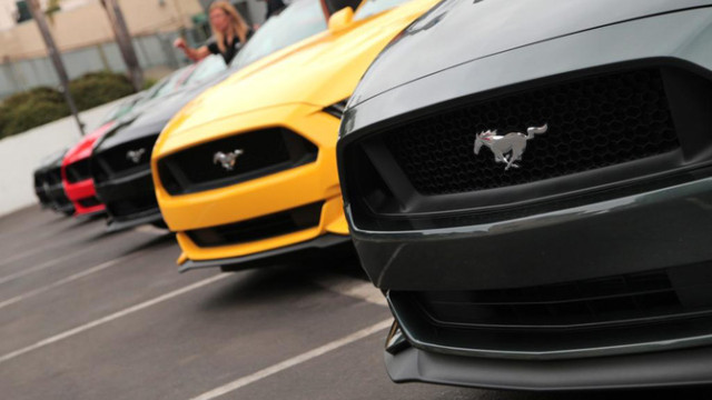 Mustang of 2015 Outsells Camaro in Last Month