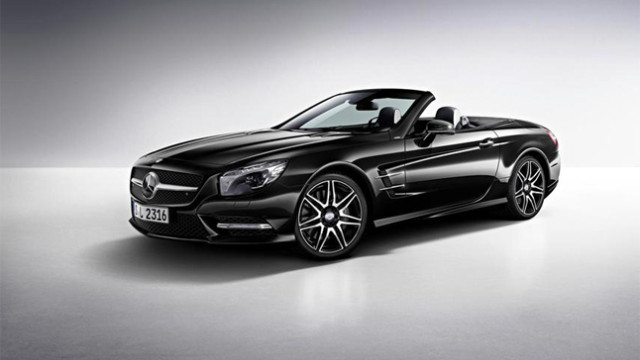 New Mercedes SL400 Featuring a Powerful Six-Cylinder Engine