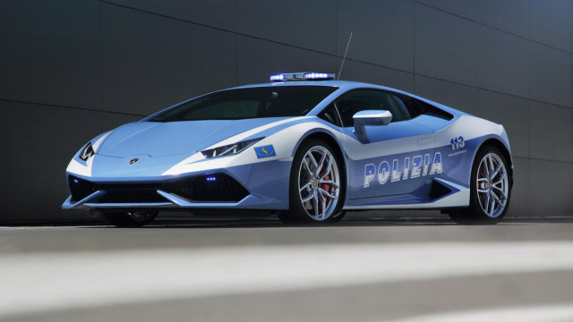 Rome Police Department - Now on Lamborghini Huracan