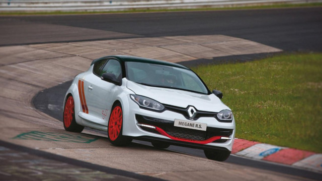 Nurburgring Has a New Front-Wheel Drive Renault Record Setter