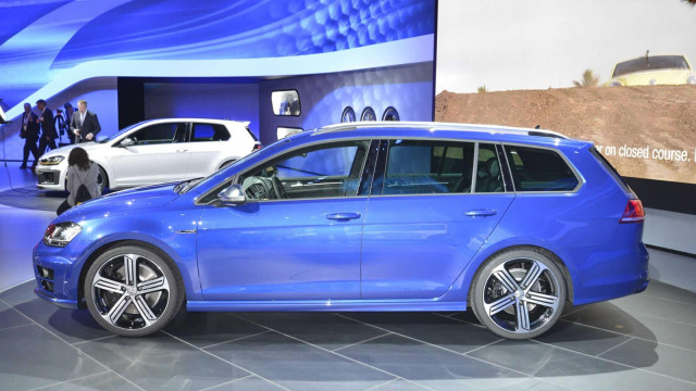 Get Volkswagen Golf R Variant in Germany from 42,925 euro