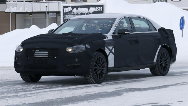 Hyundai Equus of 2016 Seen Close in Northern Scandinavia