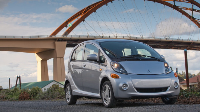 Some Minor Updates for 2016 Mitsubishi i-MiEV