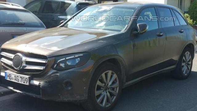 A Spy Photo of Mercedes-Benz GLC was taken by a WCF Reader