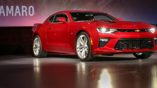 See 2016 Chevrolet Camaro in a New Video