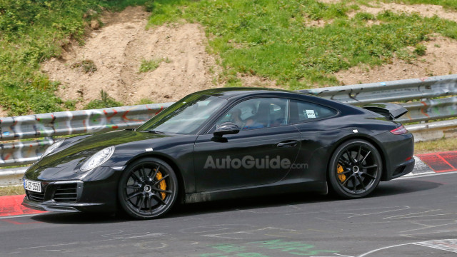 Facelift of Porsche 911 Spied Unscreened