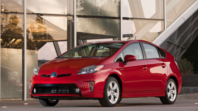 Thieves are chasing down Toyota Prius Batteries