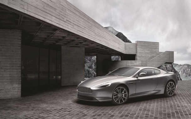 Aston Martin shows the DB9 GT (Special James Bond Edition)