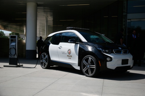 LAPD evaluates the BMW i3