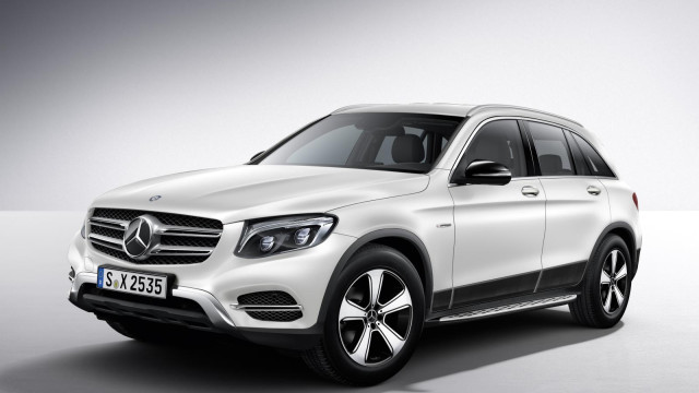 Genuine Accessories from Mercedes-Benz GLC