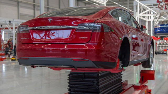 600-Mile Range is Possible by 2017, says Tesla CEO