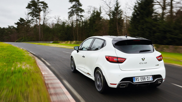 The Clio RS 220 Trophy from Renault has cracked a Record on Nurburgring