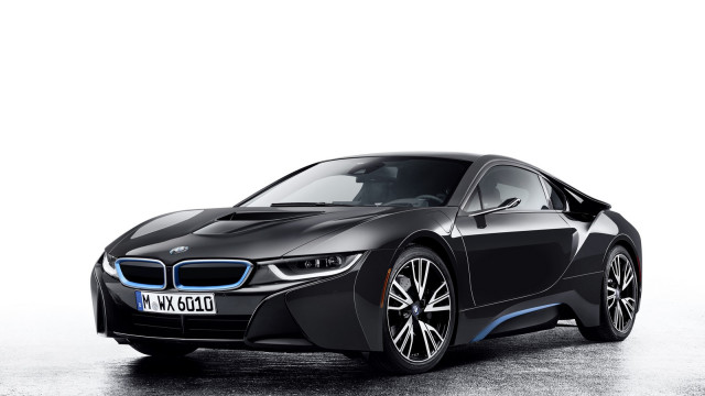 CES saw the i8 Mirrorless Concept from BMW