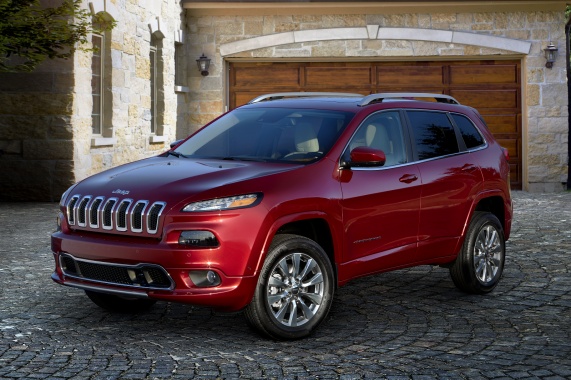 $34,695 for 2016 Jeep Cherokee Overland