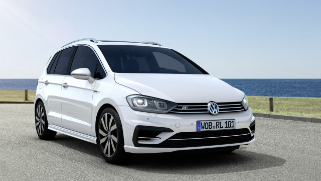 Details about Golf Sportsvan R-Line from VW