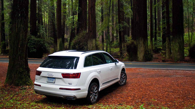 IIHS Awarded 2017 Audi Q7 with Top Safety Pick+ Rating