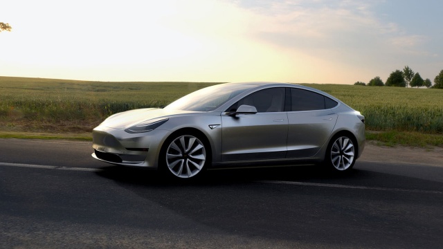 325,000 Pre-Orders of Tesla Model 3, Gifts for Early Clients